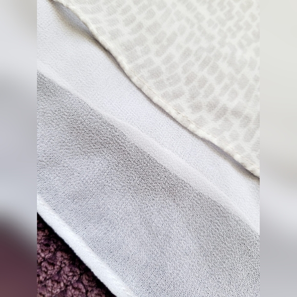 Calvin Klein Jeans Women's Lightweight Chiffon Layers Blouse Medium - Picture 9 of 12